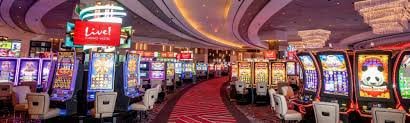 Aplikasi jaya4d di smartphone menampilkan pertandingan Liga 1, slot, dan dealer langsung